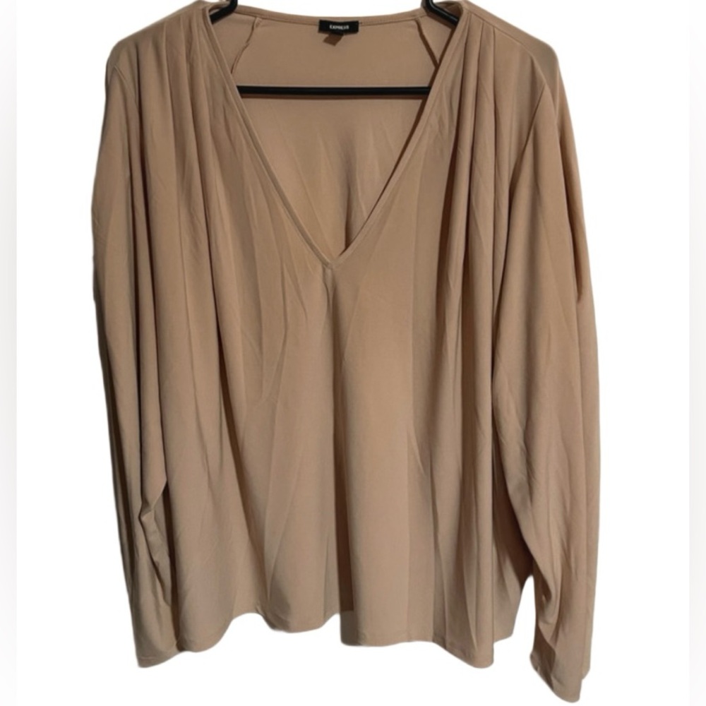 Express Plus Size Womens Tan V-Neck top size XL pre-owned
